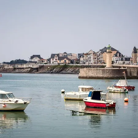 Etoilee Avec Piscine 8 Personnes