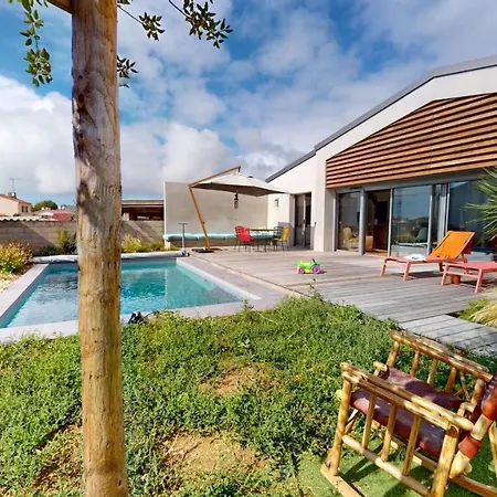 Etoilee Avec Piscine 8 Personnes Otel Saint Gilles Croix de vie