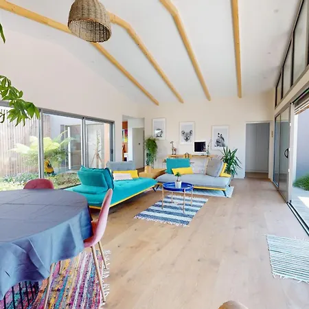 Otel Etoilee Avec Piscine 8 Personnes Saint Gilles Croix de vie